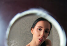 Horny Glory – Lara Sins