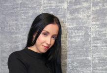 Horny Glory – Lara Sins