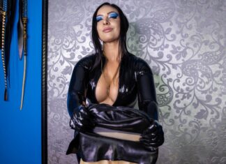 Matriarch Ezada – Latex Arse Licking Obsession